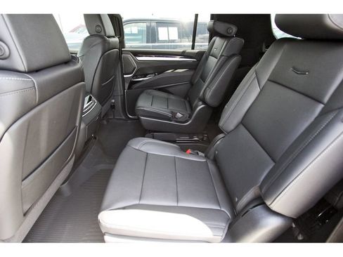 New 2026 Cadillac Escalade ESV 2WD image 7