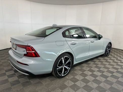 Used 2024 Volvo S60 B5 Core image 3