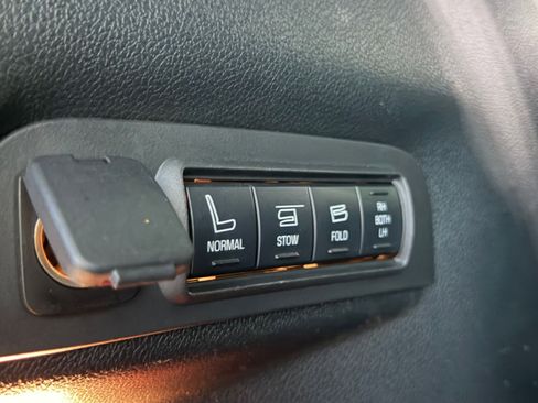 Used 2018 Ford Explorer Limited w/ Equipment Group 301A FWD image 40