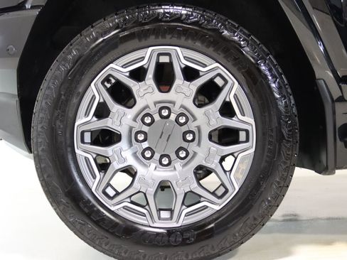 Used 2025 GMC Hummer EV 3X AWD/4WD image 73
