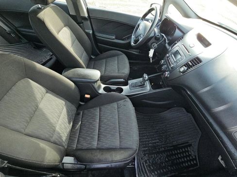 Used 2016 Kia Forte LX FWD image 9
