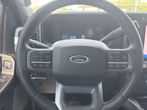 Used 2025 Ford F250 Lariat w/ Black Appearance Package AWD/4WD image 24