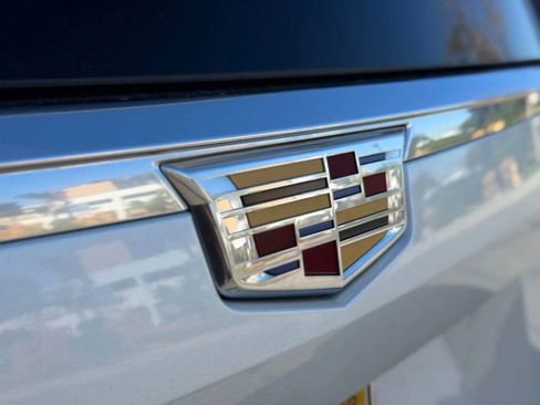 Used 2024 Cadillac Escalade ESV Luxury image 13