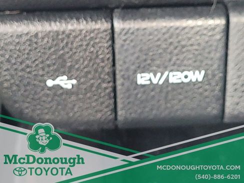 Certified 2022 Toyota Camry SE image 26