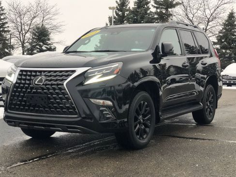 Used 2022 Lexus GX 460 image 3
