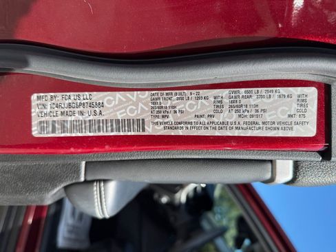 Used 2023 Jeep Grand Cherokee L Limited w/ Luxury Tech Group II image 30