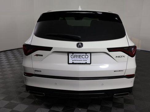 Used 2024 Acura MDX A-Spec image 7