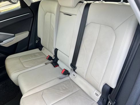 Used 2020 Audi Q3 2.0T Premium Plus w/ Premium Plus Package AWD/4WD image 23