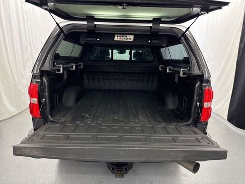 Used 2016 GMC Sierra 2500 Denali w/ Duramax Plus Package AWD/4WD image 8