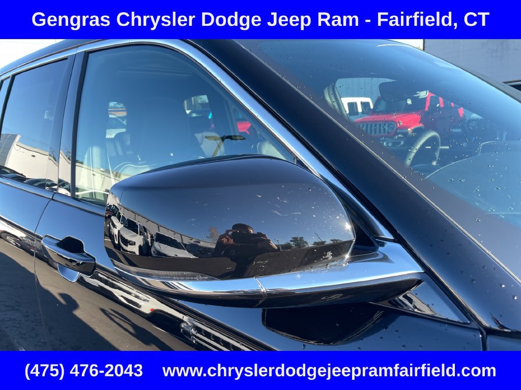 Used 2025 Jeep Grand Cherokee Limited AWD/4WD image 14