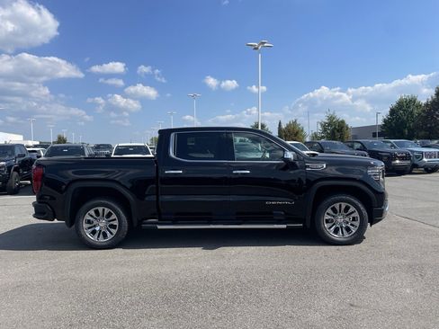 New 2026 GMC Sierra 1500 Denali w/ Technology Package image 9