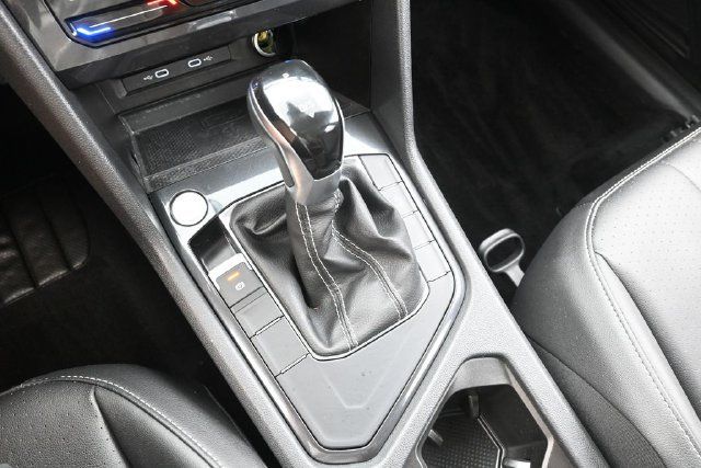 Used 2023 Volkswagen Tiguan SE FWD image 25