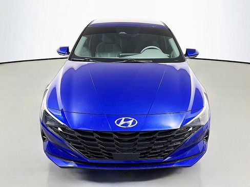 Used 2022 Hyundai Elantra SEL w/ Convenience Package image 2