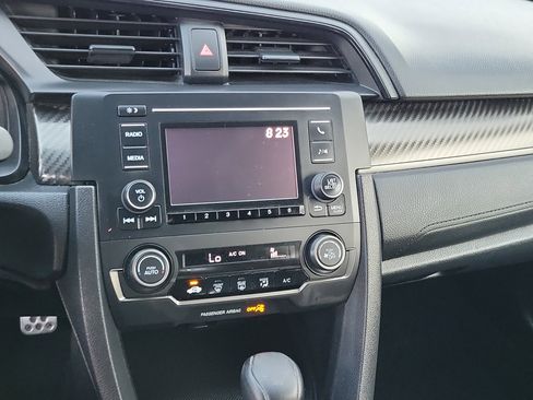 Used 2017 Honda Civic Sport image 11