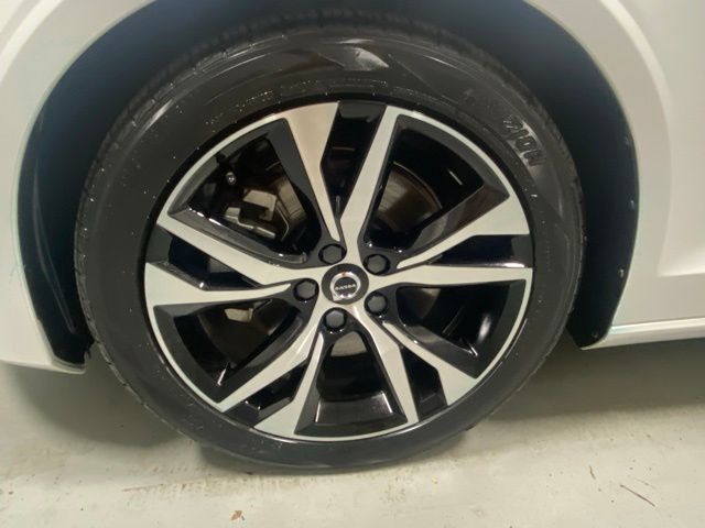 Used 2025 Volvo S60 B5 Core AWD/4WD image 5