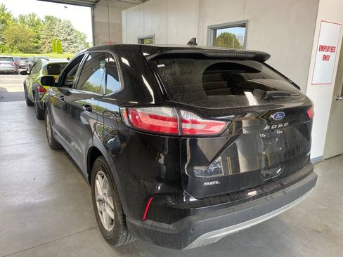 Certified 2024 Ford Edge SEL AWD/4WD image 3