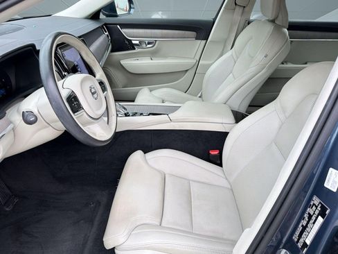 Certified 2023 Volvo S90 B6 Ultimate w/ Protection Package Premier AWD/4WD image 5