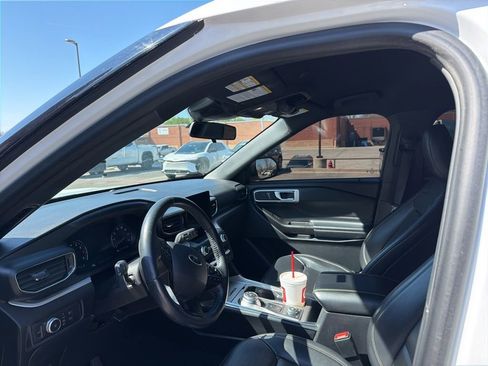 Used 2020 Ford Explorer XLT w/ Equipment Group 202A image 21