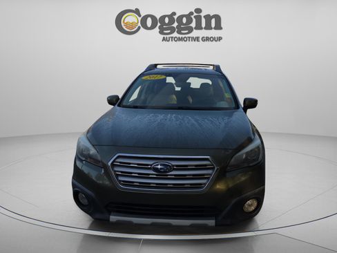 Used 2017 Subaru Outback 2.5i Limited image 8
