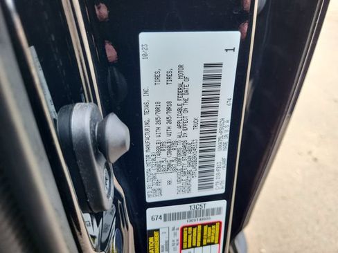 Used 2024 Toyota Tundra SR5 w/ SR5 Convenience Package AWD/4WD image 28