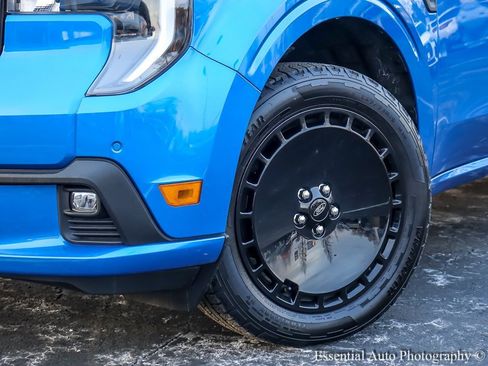 Used 2025 Ford Maverick Lobo image 5