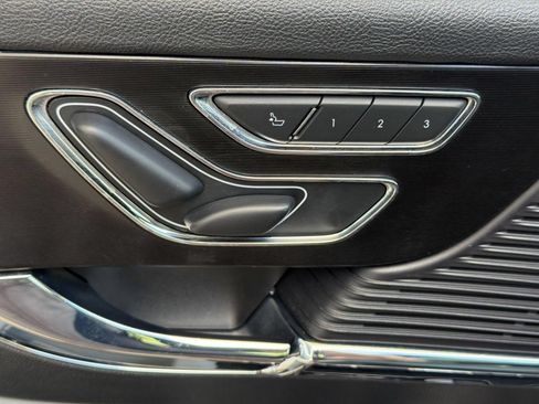 Used 2022 Lincoln Corsair AWD w/ Premium Package image 28