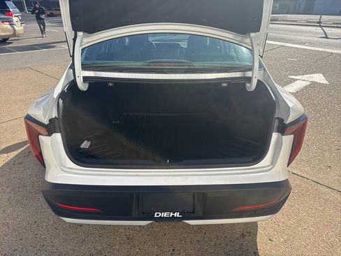 New 2025 Kia K4 LXS image 10