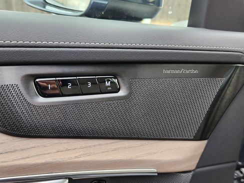 New 2026 Volvo XC90 B6 Plus w/ Protection Package Premier image 13