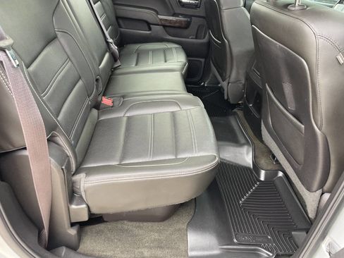 Used 2015 GMC Sierra 3500 Denali w/ Duramax Plus Package image 28