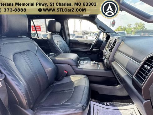 Used 2018 Ford Expedition Limited w/ Equipment Group 302A AWD/4WD image 20