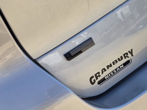 Used 2022 Jeep Grand Cherokee L Altitude image 9