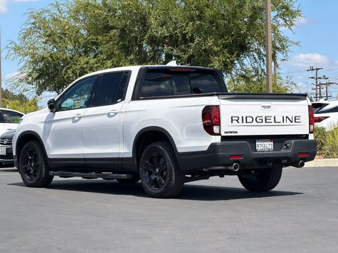 Used 2024 Honda Ridgeline Black Edition image 7