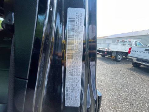Used 2020 Jeep Wrangler Unlimited Sahara AWD/4WD image 33
