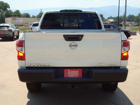 Used 2021 Nissan Titan S w/ S Utility Package image 5