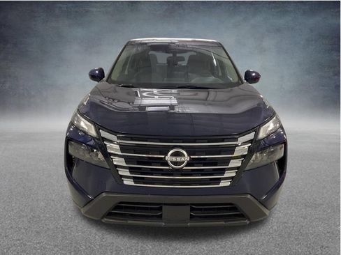 Used 2025 Nissan Rogue SV FWD image 2