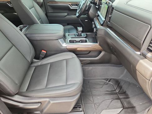 Used 2025 Chevrolet Silverado 1500 RST RWD image 28