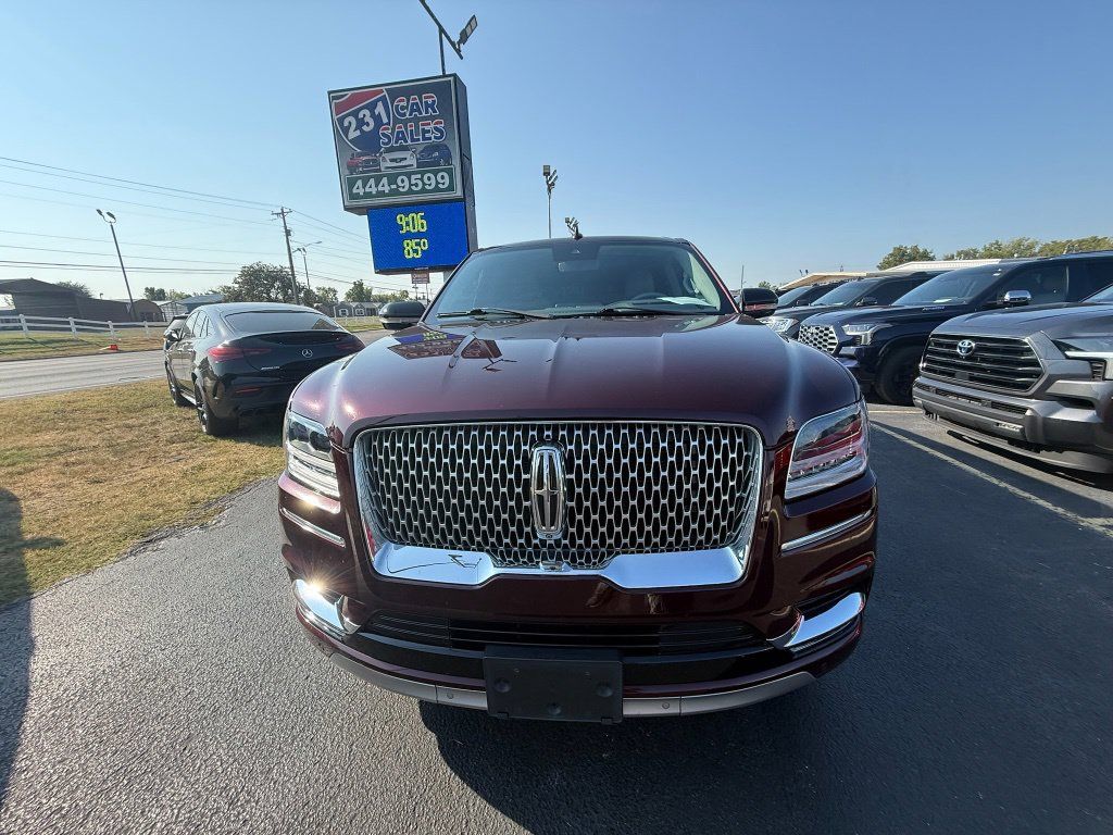 Used 2021 Lincoln Navigator L Reserve w/ Luxury Package AWD/4WD image 9
