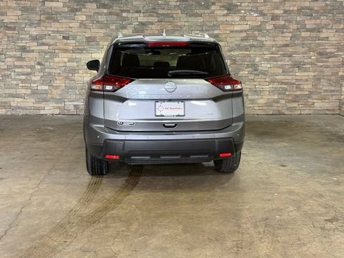 Certified 2025 Nissan Rogue SV w/ SV Premium Package AWD/4WD image 7