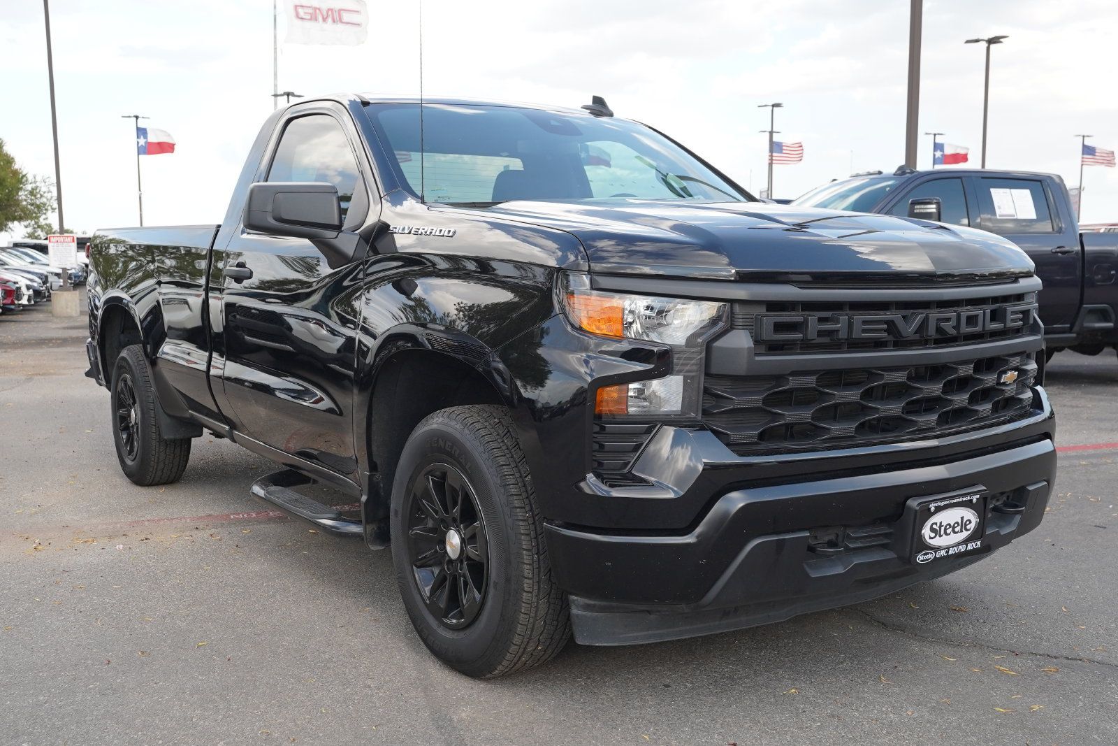 Used 2025 Chevrolet Silverado 1500 W/T w/ WT Value Package RWD image 3