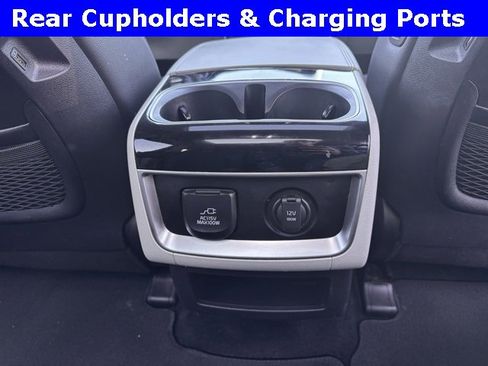 Used 2022 Kia Carnival SX Prestige image 22