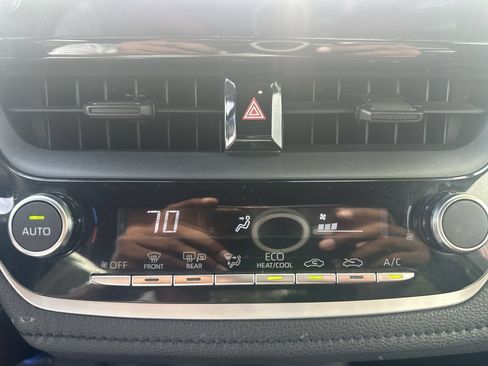 Used 2024 Toyota Corolla SE FWD image 28