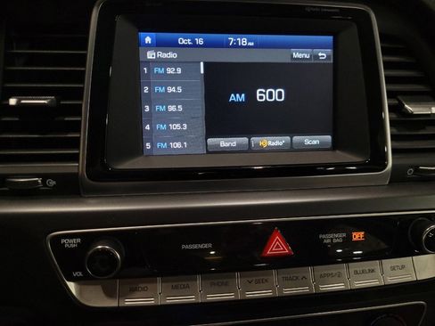 Used 2019 Hyundai Sonata Plug-In Hybrid FWD image 25