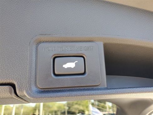 Used 2025 Acura RDX A-Spec image 9