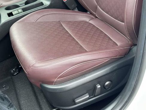 Used 2023 Kia Seltos SX w/ SX Sunroof Package AWD/4WD image 15