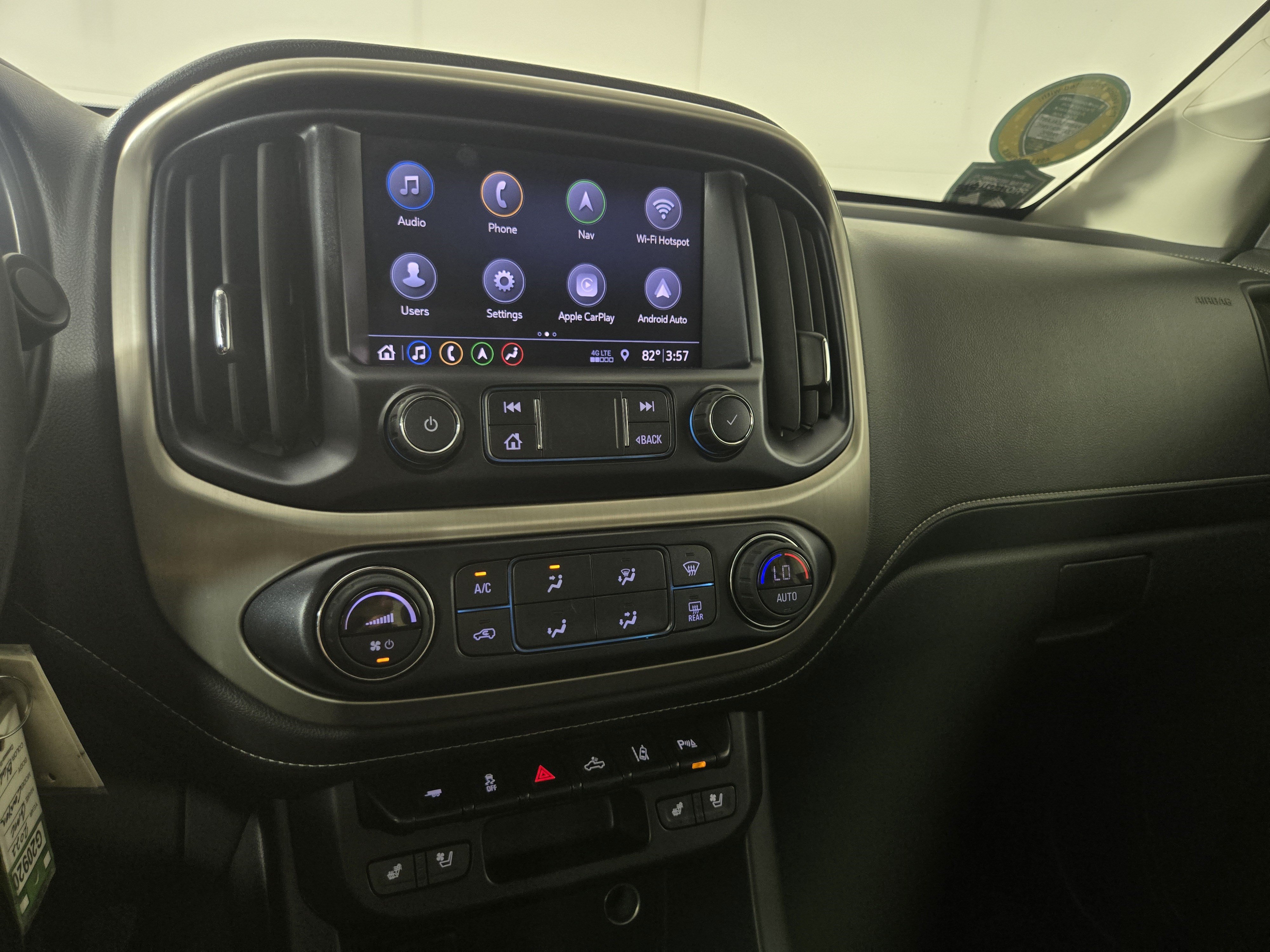 Certified 2022 GMC Canyon Denali w/ Denali Black Edition Package AWD/4WD image 22