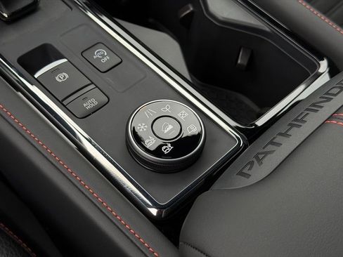 New 2026 Nissan Pathfinder Rock Creek image 31