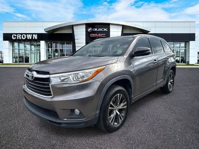 Used 2016 Toyota Highlander XLE