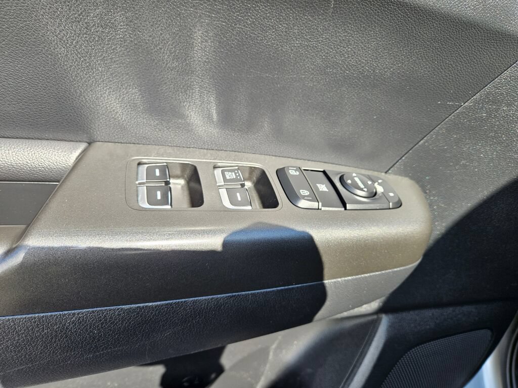 Used 2022 Kia Sportage LX AWD/4WD image 21