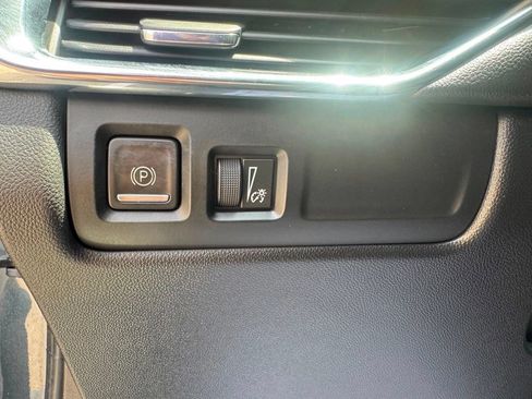 Used 2020 Cadillac XT4 Premium Luxury AWD/4WD image 14