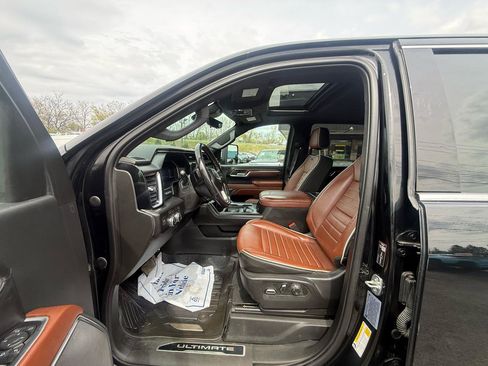 Used 2024 GMC Sierra 3500 Denali Ultimate AWD/4WD image 24
